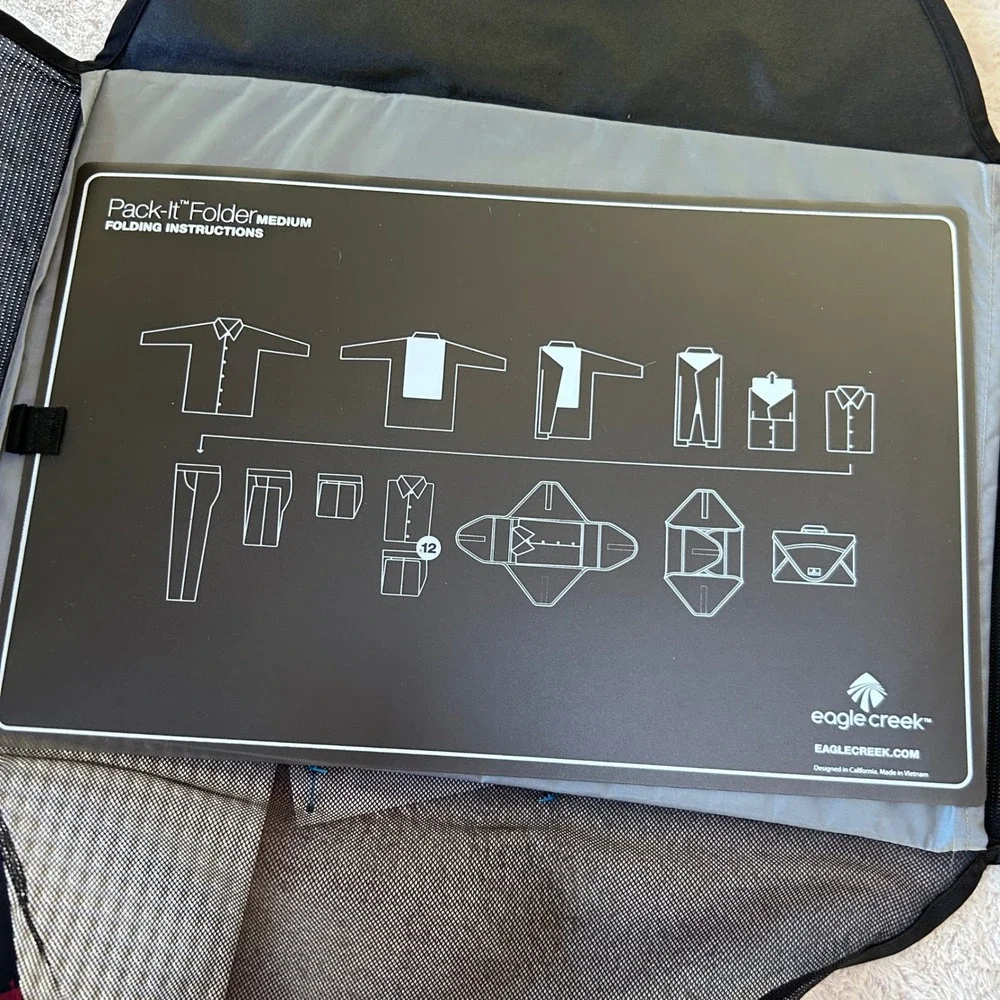 Eagle Creek Pack-It Garment Folder Medium Black Travel Organizer EC41190 NWT